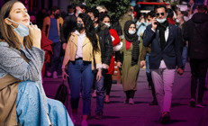 Açık alanda maskeler çıkacak