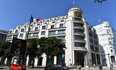 Fransanın lüks markaları da Rusyadan çekiliyor