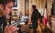 Sosyal medyada günün konusu... Macron, Zelenskiyi mi kopyalıyor