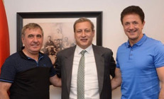 Hagi ve Popescu, Galatasaray-Barcelona maçına geliyor