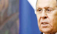Lavrov: S-300’leri kimseye veremezsiniz