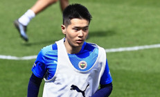 Fenerbahçe’de Jin-ho Jo, A Takım’la çalıştı