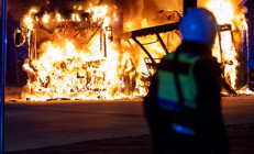 Aşırı sağcıların Kur’an-ı Kerim’i yakması sonrası İsveç karıştı