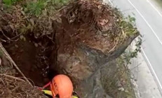 Dağcılar riskli kayalar için çalışma başlattı... Yamaçları çelik ağlarla örüyor