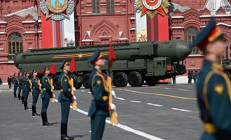 Zafer Günü provası gövde gösterisine dönüştü: Putin yeni oyuncağıyla göz dağı verdi