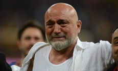 Hikmet Karaman gözyaşlarını tutamadı: Fenerbahçeyi Beşiktaşı eliyorsun...