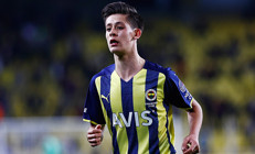 Fenerbahçenin genç oyuncusu Arda Gülere PSG kancası