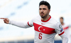 Fenerbahçeli Ozan Tufan bir kez daha Ada yolcusu