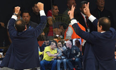 Anadolu Efes - Fenerbahçe Beko maçı sonrası Ergin Atamandan dikkat çeken hareket