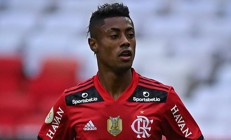 Fenerbahçenin gündemindeki Bruno Henriqueden kötü haber