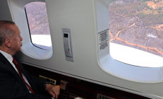 Son dakika: Marmaris’te orman yangını Cumhurbaşkanı Erdoğan helikopterle inceleme yaptı