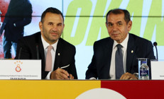 Son dakika: Galatasarayda Okan Buruktan imza töreninde Fatih Terim sözleri Dursun Özbekten transfer açıklaması...