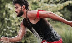 Survivor Batuhan Karacakaya kimdir, kaç yaşında, nereli Survivvor All Star yarışmacısı Batuhan Karacakayanın hayatı ve oynadığı diziler
