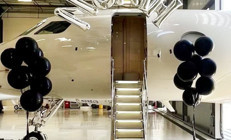 Özel uçağını 9 yaşındaki kızına ödünç verdi: Zenginlik böyledir