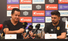 Ozan Tufan: Mesut Özili soyunma odasında ağlattılar