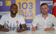 Son Dakika: Ryan Babel resmen Eyüpsporda Süper Lig detayı...