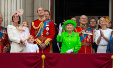 Torunları Büyükanne Elizabeth’i anlatıyor...