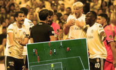 Beşiktaş - Başakşehir maçında penaltı itirazı