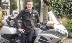 Acun Ilıcalı motor kazası geçirdi