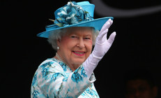 Kraliçe 2. Elizabeth en sevdiği mücevherleriyle gömüldü Değerli takıları kime kaldı