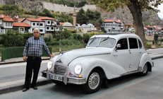 1,5 milyon lira verdiler Klasik otomobili satmıyor