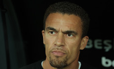 Valerien Ismaele istifa çağrıları