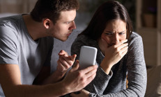 BİR SORUDAN FAZLASI | Neden sürekli eşimi takip ediyorum