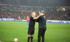 Türkiye-Çekya maçından en özel fotoğraflar Cüneyt Çakırın vedası...