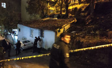 Gecekonduda korkunç manzara Silahla vurulmuş 3 ceset bulundu