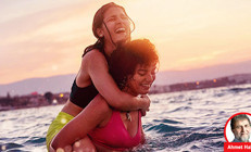 Asap bozucu bir film: Yüzücüler