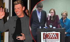 Kardeşi 1 ay önce küvette ölü bulunmuştu: Ünlü şarkıcı bu kez de engelli hayranına cinsel tacizden suçlanıyor