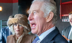 Dağınık masa, akıtan kalem ve şimdi de bu: Karımı buraya getirir misiniz Huysuz kral