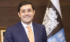 Beşiktaş Belediyesine rüşvet operasyonu: 16 gözaltı... Murat Hazinedar hakkında gözaltı kararı