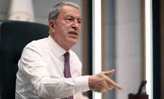 Milli Savunma Bakanı Hulusi Akar: Komutanları hedef alan açıklamaları kınıyoruz