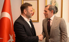 Okan Buruk ve Ayhan Akman, Galatasaray Kulübü üyesi oldu