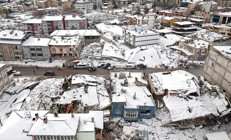 Bölgenin çilesi: Enkaz ve kar