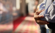 TESBİH NAMAZI NASIL KILINIR Miraç Kandilinde tesbih namazı ne zaman kılınır, kaç rekat, hangi dualar ve sureler okunur