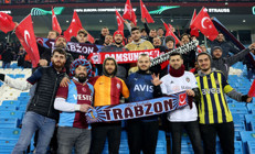 Trabzonspor-Basel maçından tarihi kareler Tribünler tek yürek oldu