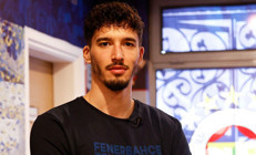 Fenerbahçe kaptanı Altay Bayındır: Beşiktaş maçının diğerlerinden farkı yok