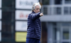 Fenerbahçede 5 isim derbide yok 8 isim ceza sınırında...