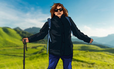 50 yaşında ortaya çıkan hastalıkla tüm hayatı değişti… Her şey olması gerektiği gibiydi. Bir dakika sonra tek görebildiğim şey yanıp sönen renklerdi