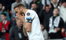 Beşiktaşta sakatlık şoku Cenk Tosun devam edemedi
