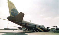 15 saat boyunca öldürülmeyi bekledi, dirseğinde bir sıyrıkla atlattı... Peki nasıl Ağabeyinin ona bu hediyeyi vermiş olması hepimizi yere serdi