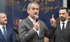 Bakan Özer: Savunma sanayisinin yüzde 80i artık yerli, elbette bu birilerini rahatsız ediyor