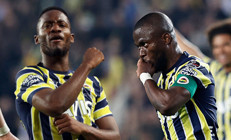 Fenerbahçede Enner Valencia, Alexin rekoruna ortak oldu
