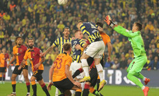 Galatasaray - Fenerbahçe derbisinin tarihi açıklandı