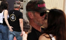 Gökyüzünden bombalar yağarken o Kievdeydi... Ünlü oyuncu, sonunda Ukraynalı güzele aşık oldu