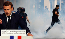 Macron harekete geçti ancak hala eleştiri oklarının hedefinde