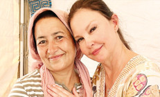 Çok özel konuk: Ashley Judd deprem bölgesinde