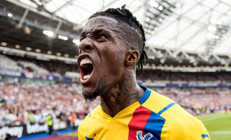 İngiliz basınından Wilfried Zaha iddiası Fenerbahçeye kötü haber...